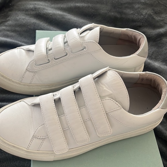 Koio “Capri” stone color, three velcro strap sneakers. - Picture 5 of 14